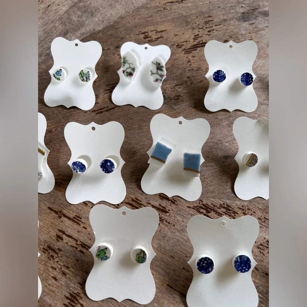 Handmade Broken China Earrings Small Circle Chinoiserie Vintage Style 1